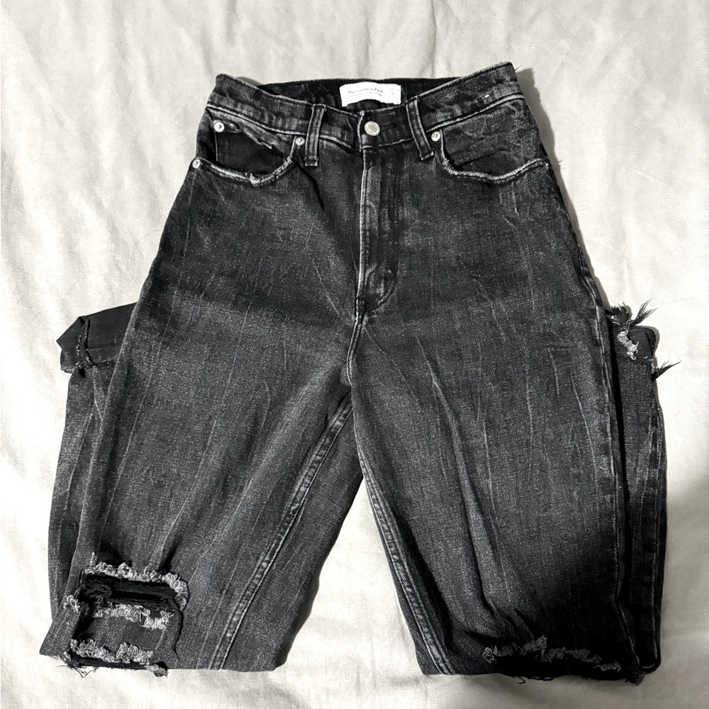 Black High waisted Abercrombie Distressed jeans